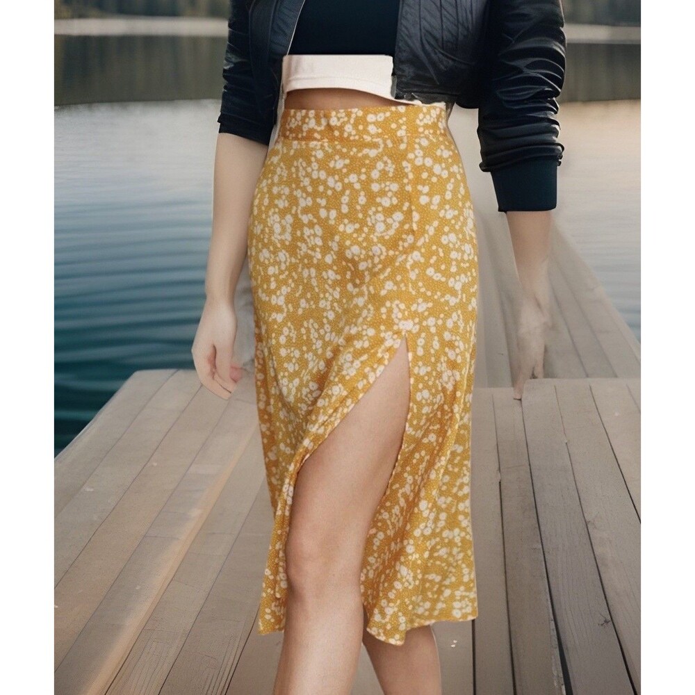 Shein Women's Skirt M Yellow Floral Front Slit Cottage Core MIDI Flare Feminine